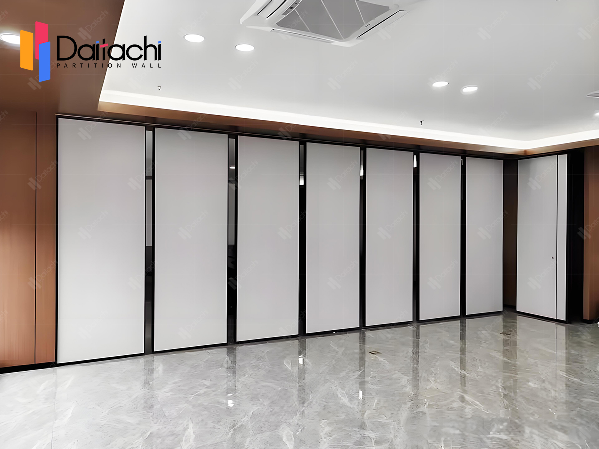movable partition wall