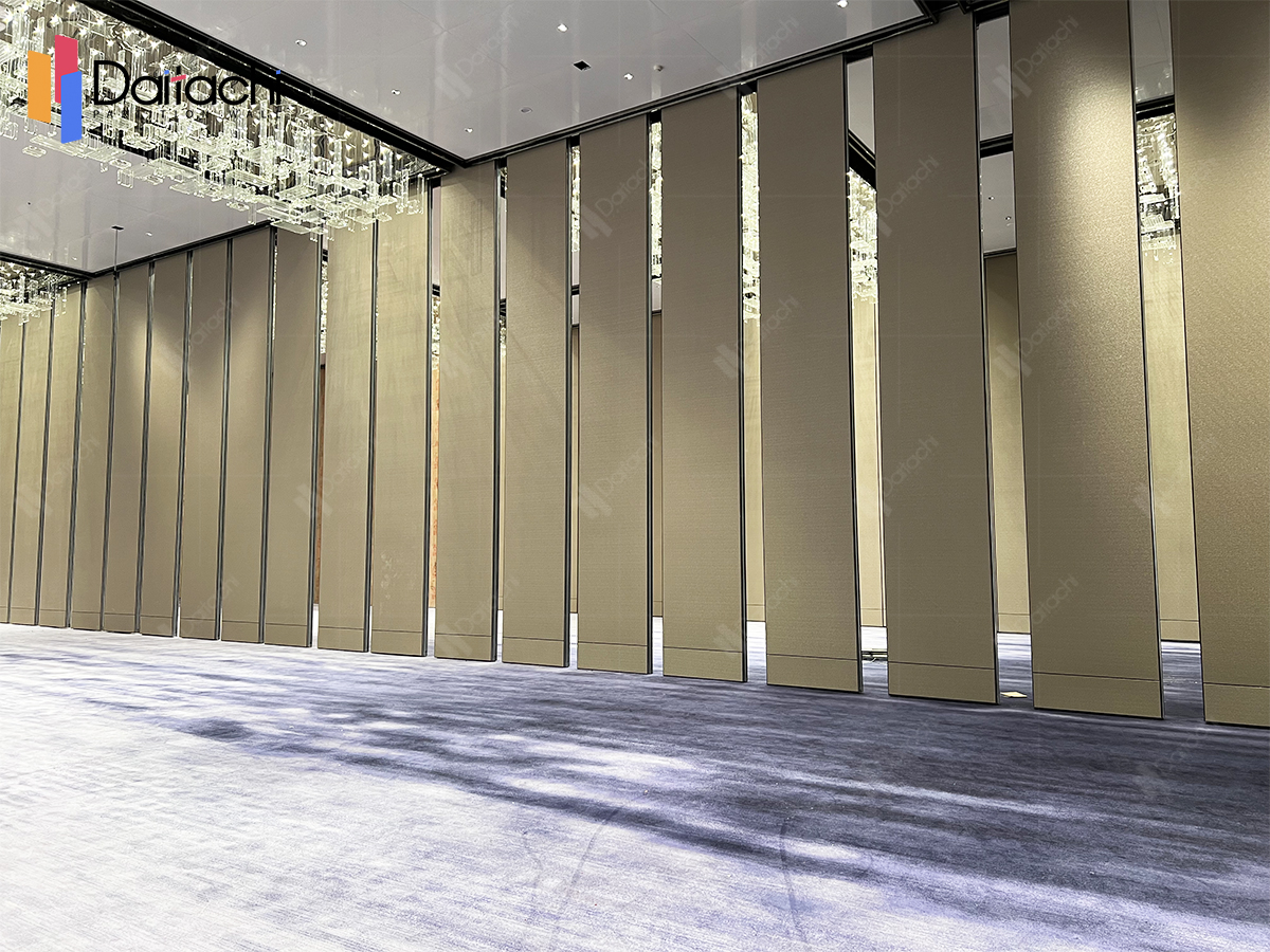 movable partition wall