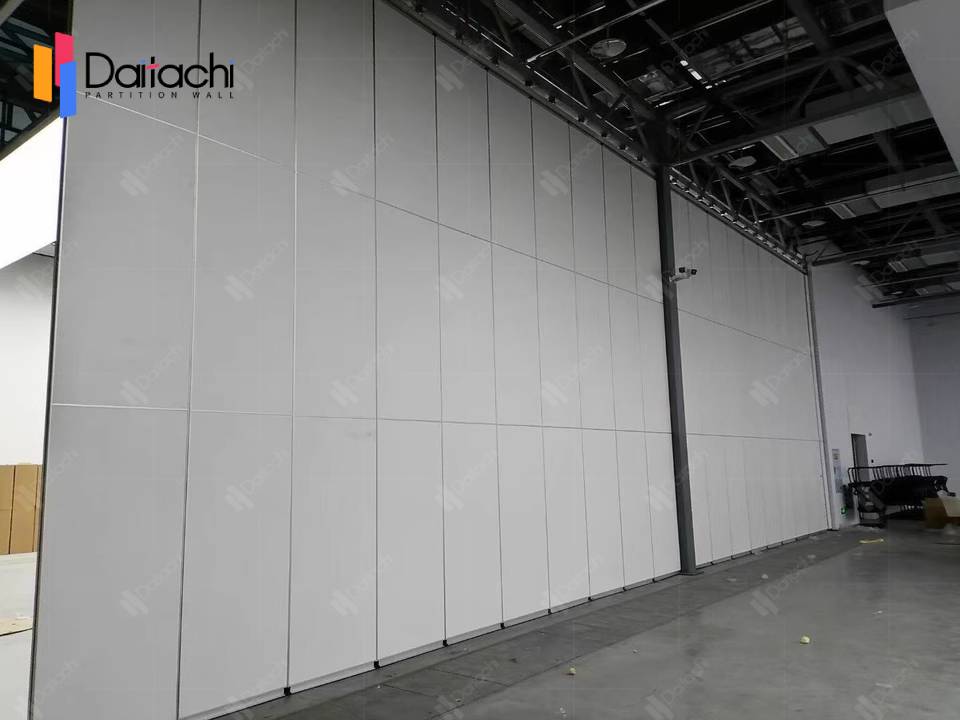 6m <a href=https://www.daitachipartitionwall.com/Operable-patition-wall.html target='_blank'><a href=https://www.daitachipartitionwall.com/product/operable-partition-wall.html target='_blank'>operable partition wall</a></a> in white