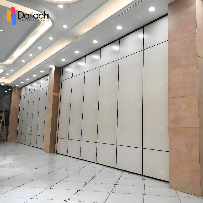 Light white movable partition walls in hotel lobbies