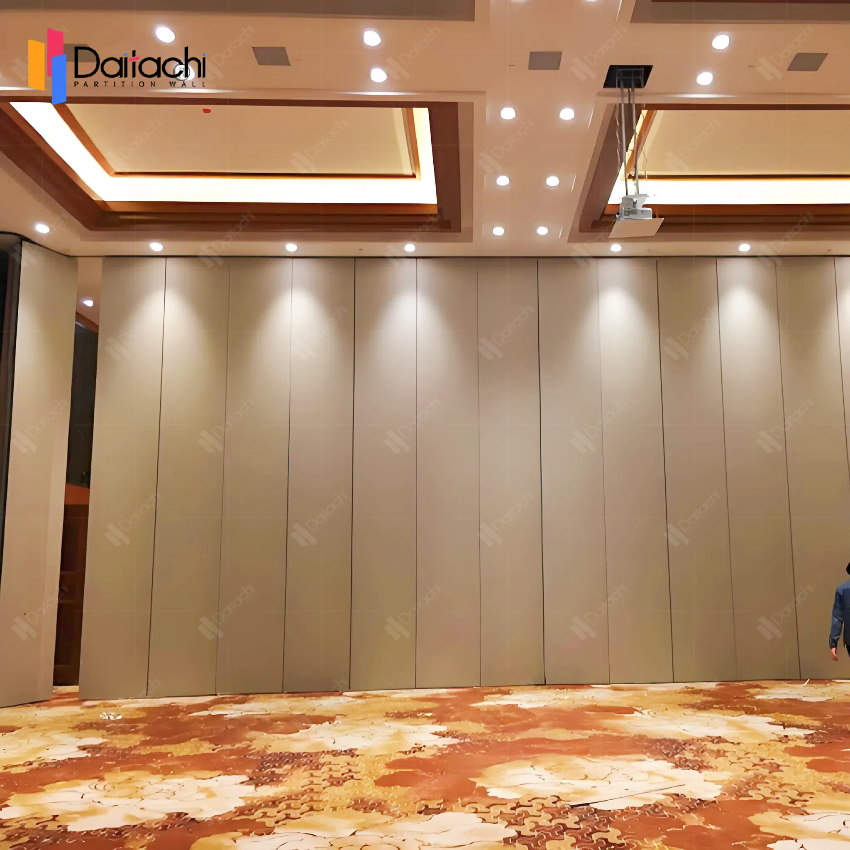 Vibrant orange carpet and low-key luxury gold panel partition wall