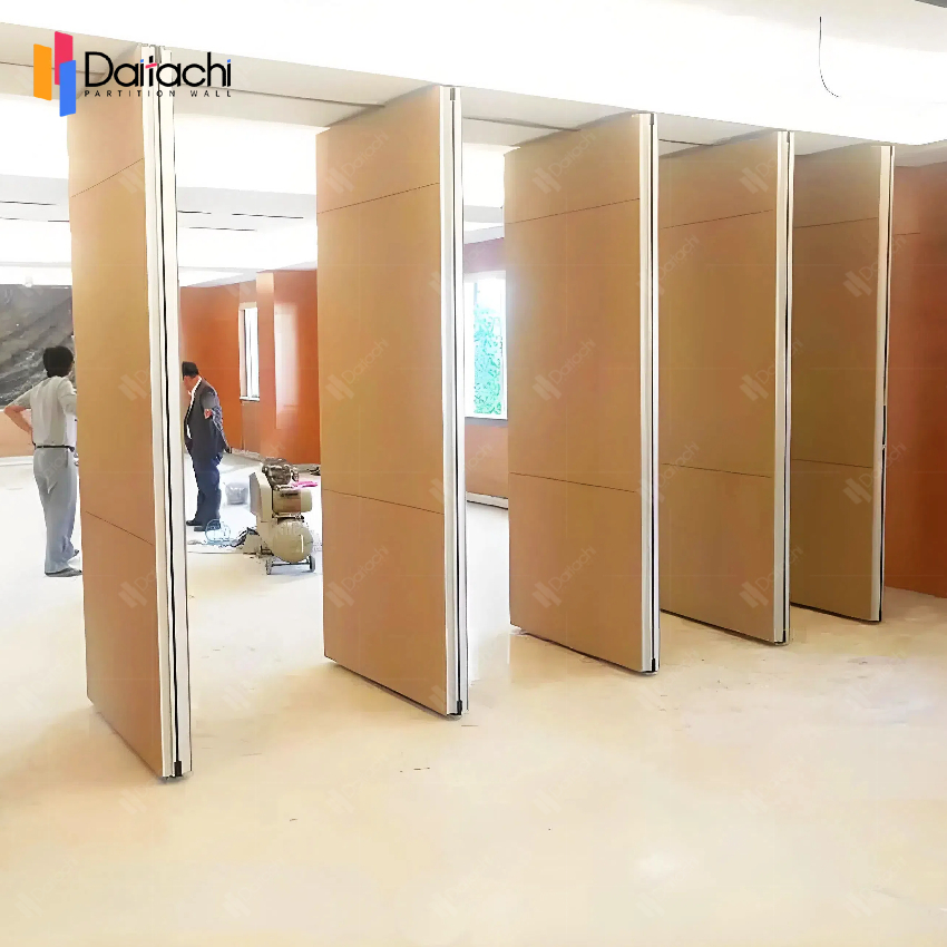 pure colcor movable partition wall in the school