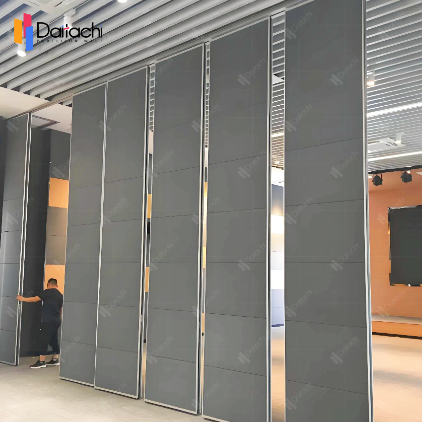 Gray super high manual movable partition wall Gray super high manual <a href=https://www.daitachipartitionwall.com/Movable-Partition-Wall.html target='_blank'>Movable Partition Wall</a>