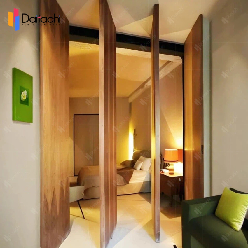 Originally a light-colored, simple, manually movable partition wall