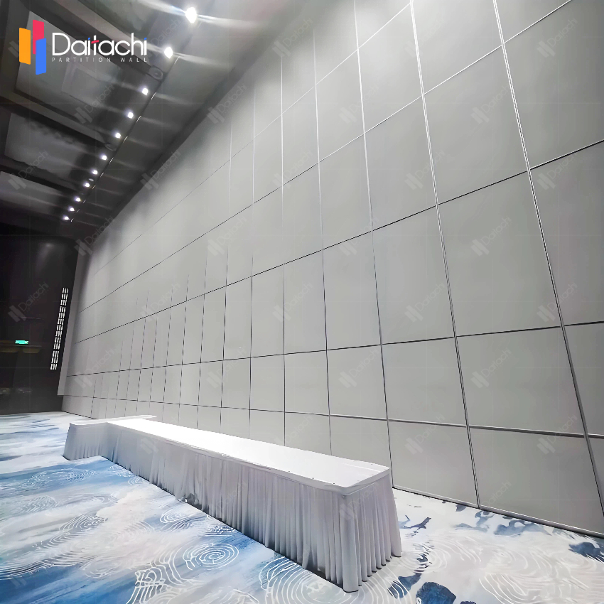 Simple, tall, gray manual movable partition wall