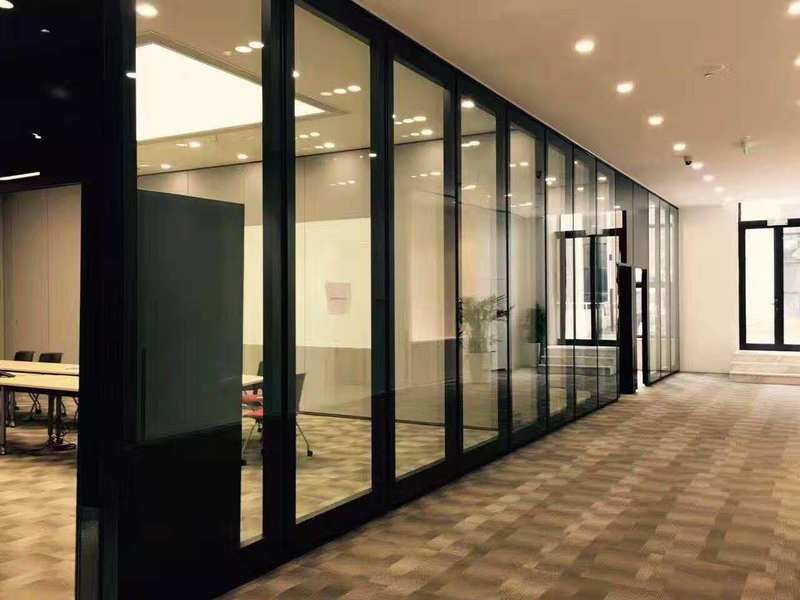 Glazed Semi Automatic Mobile Acoustic Walls