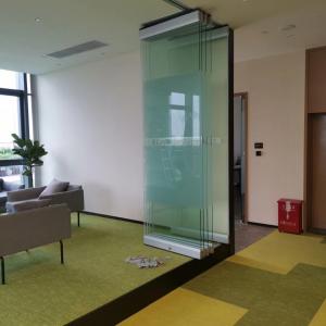 Frameless Operable Glass Wall Systems