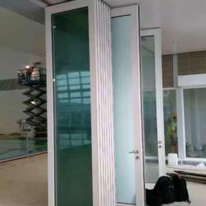 Retractable Glass Wall